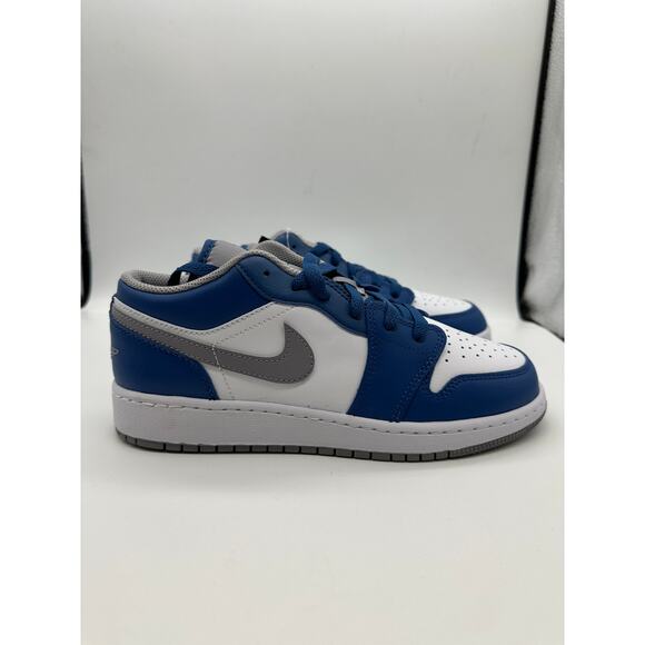 Jordan 1 low GS true blue size 6Y - Picture 2 of 9